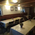 Couette-café Goscinne Irena 3*